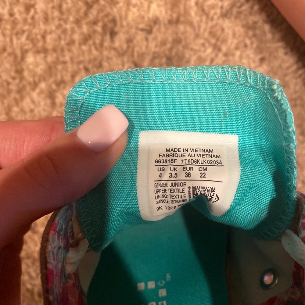 converse - Picture 4 of 4